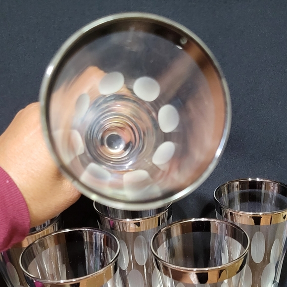 Dorothy Thorpe Set of 5 Pilsner Glasses Silver Band Etched Circles MCM Barware - Picture 9 of 13